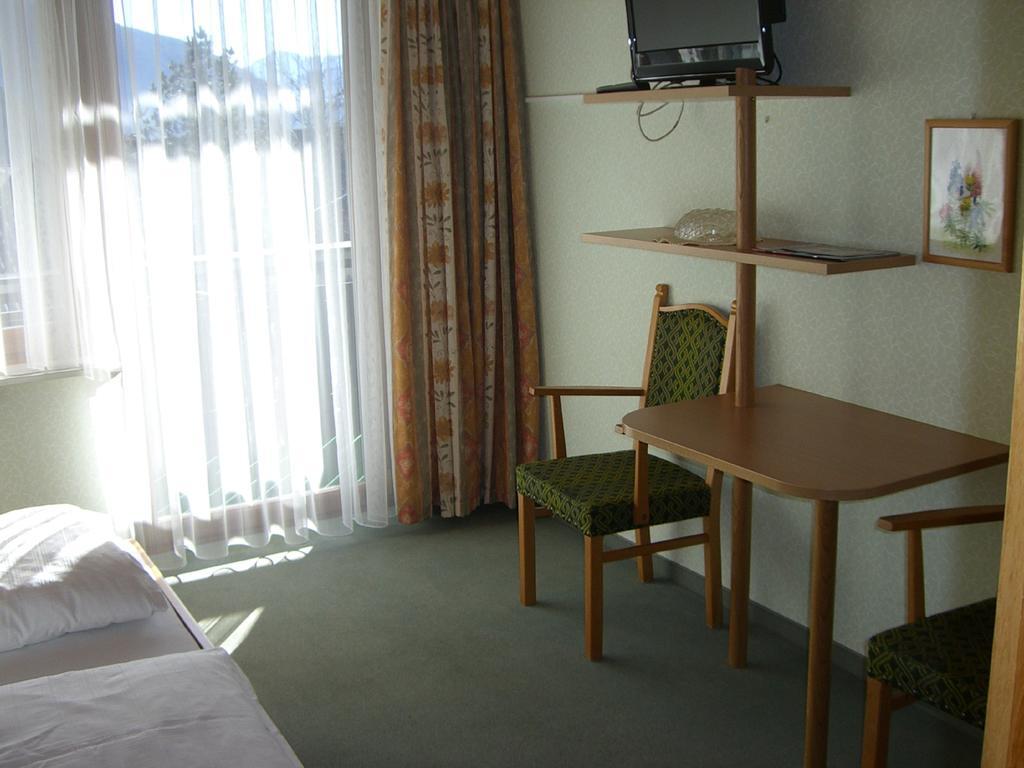 Gaestehaus Truskaller Hotell Mallnitz Rom bilde